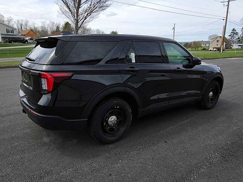 New 2026 Ford Explorer 4WD Police Interceptor image 8