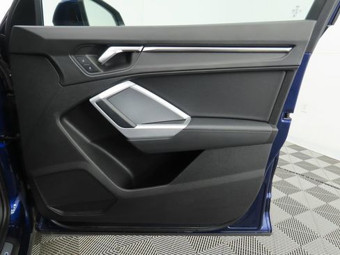 Used 2023 Audi Q3 2.0T Premium w/ Convenience Package image 23