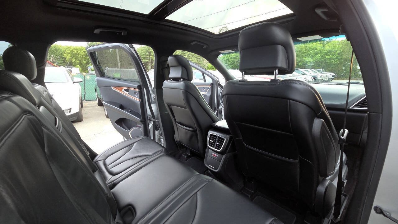Used 2016 Lincoln MKX Select w/ Select Plus Package AWD/4WD image 42