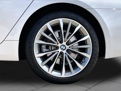 Used 2023 BMW 530i xDrive w/ Premium Package AWD/4WD image 11