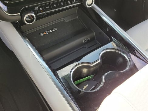 Certified 2025 Chevrolet Tahoe Premier image 23