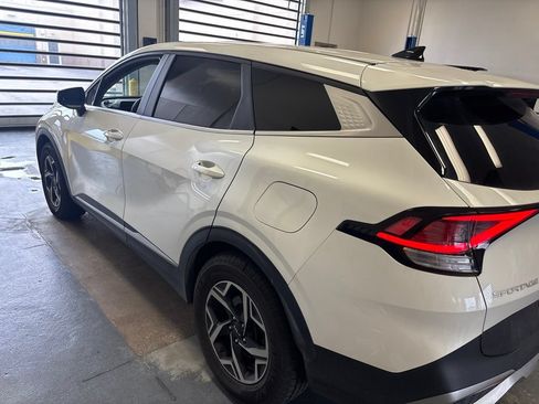 Used 2023 Kia Sportage LX FWD image 8