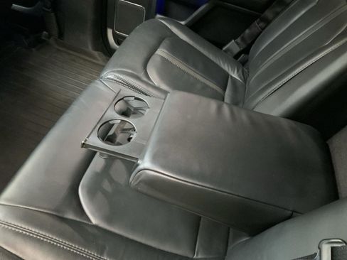 Used 2016 Ford F150 Platinum w/ Equipment Group 701A Luxury AWD/4WD image 43