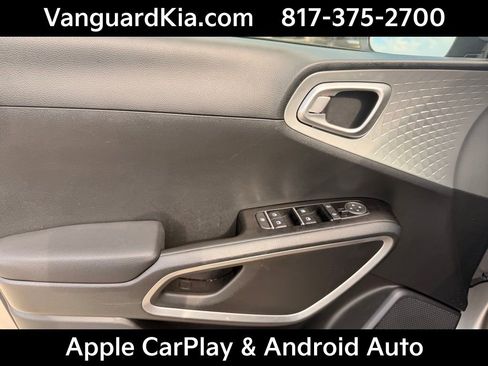Certified 2025 Kia Soul LX image 17