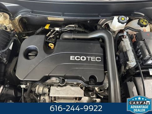 Used 2020 Chevrolet Equinox LT w/ Driver Convenience Package FWD image 6