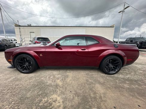 Used 2019 Dodge Challenger R/T Scat Pack w/ Widebody Package RWD image 4