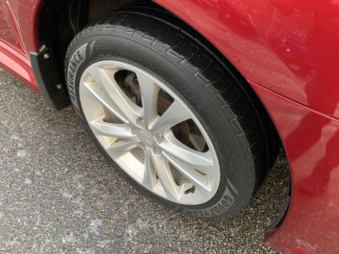 Used 2013 Subaru Legacy 2.5i Premium image 11