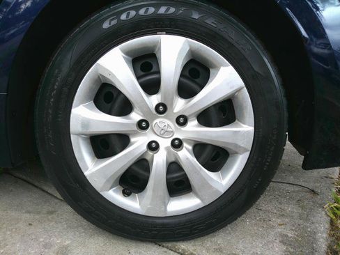 Used 2020 Toyota Corolla LE FWD image 26