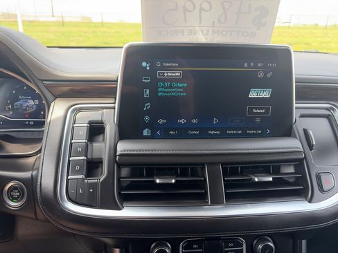 Used 2023 Chevrolet Tahoe LT w/ LT Signature Package image 21