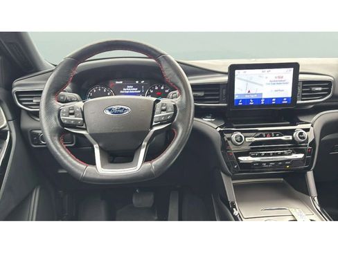 Used 2022 Ford Explorer ST-Line w/ Class IV Trailer Tow Package image 15
