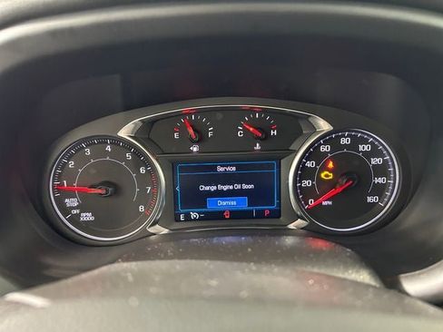 Used 2023 GMC Acadia SLE w/ Driver Convenience Package FWD image 18