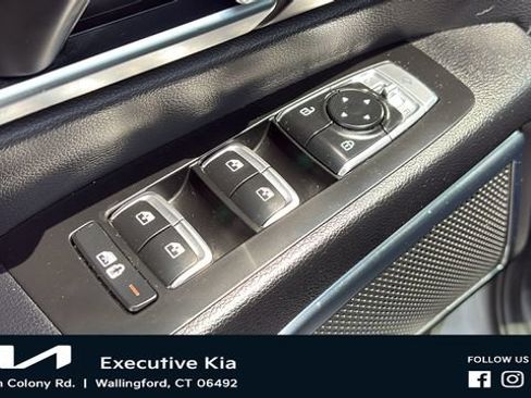 Certified 2023 Kia Telluride SX X-Line AWD/4WD image 10