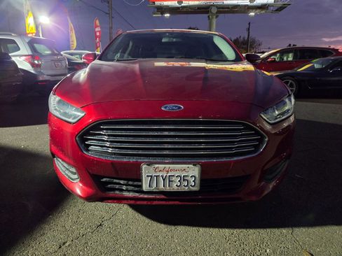 Used 2016 Ford Fusion SE image 6