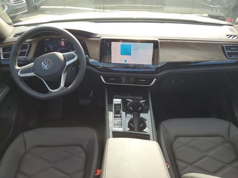 New 2026 Volkswagen Atlas SE image 16