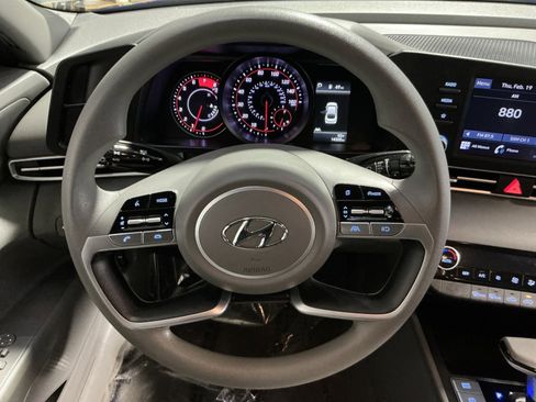 Used 2023 Hyundai Elantra SEL image 24