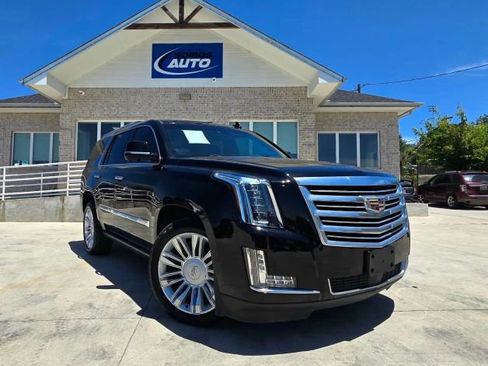 Used 2016 Cadillac Escalade Platinum image 9