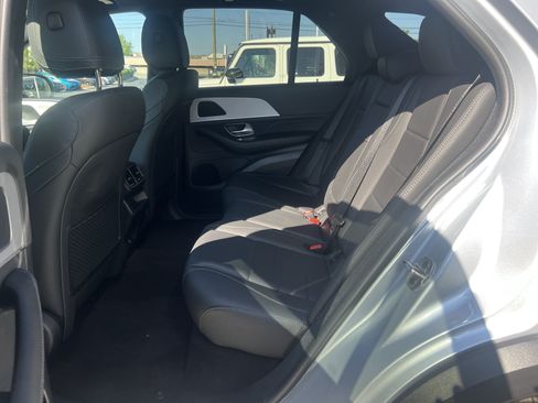 Certified 2024 Mercedes-Benz GLE 450e 4MATIC image 33