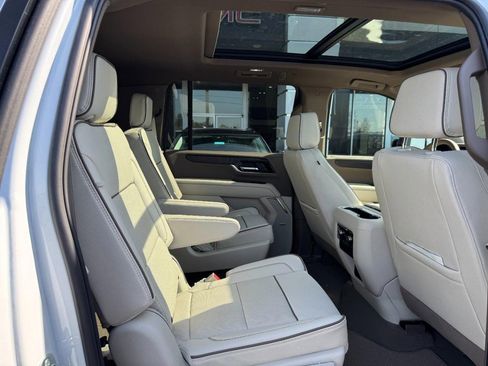New 2026 GMC Yukon XL Denali w/ Sun & Power Step Package image 7
