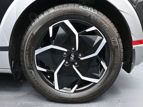 Used 2024 Hyundai Ioniq 5 Limited image 12