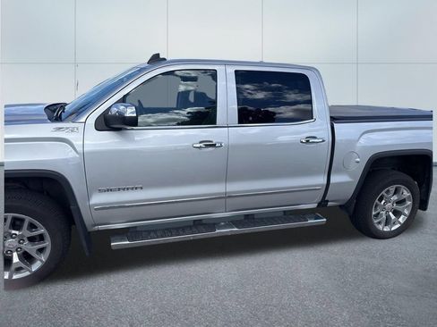 Used 2018 GMC Sierra 1500 SLT w/ SLT Premium Package AWD/4WD image 3