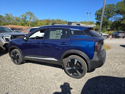 New 2026 Nissan Kicks SR w/ Illumination Package AWD/4WD image 3