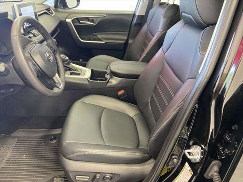 Certified 2025 Toyota RAV4 XLE Premium image 18