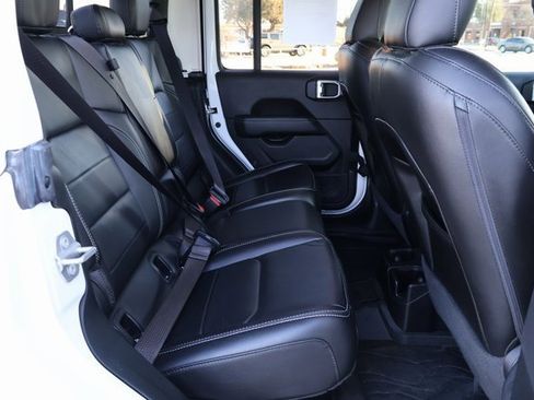 Used 2021 Jeep Gladiator Overland w/ Popular Equipment Package image 25