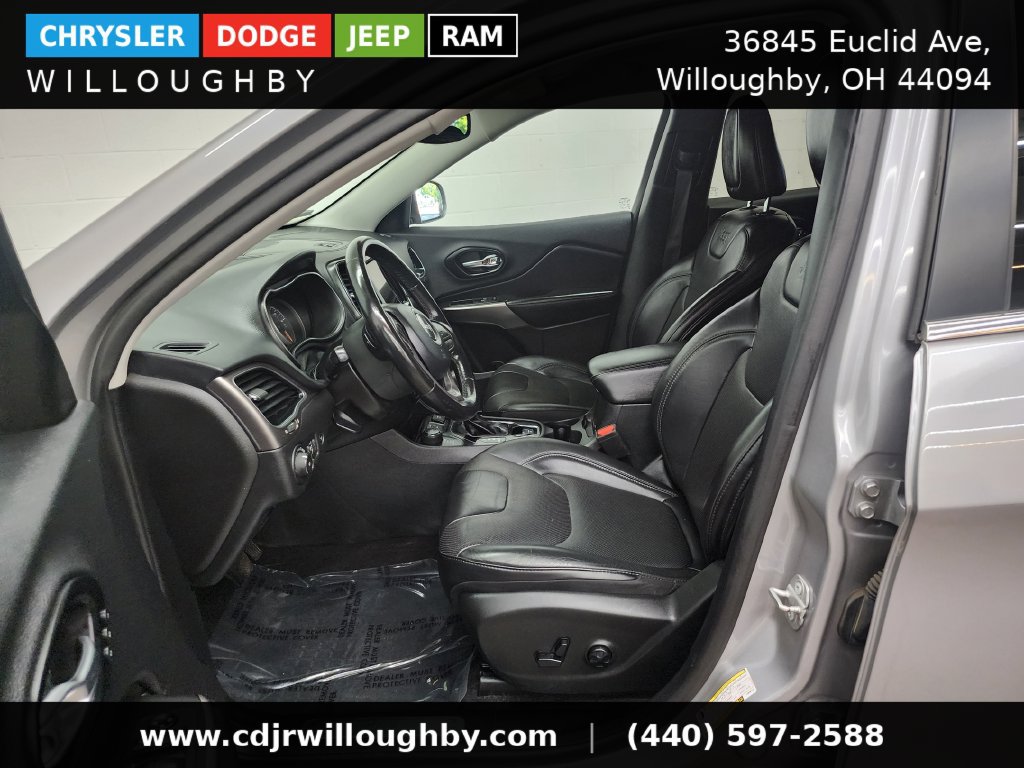 Used 2020 Jeep Cherokee Limited w/ Advanced Safety Group AWD/4WD image 14