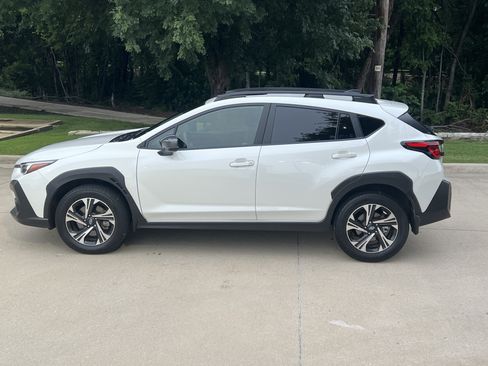 Used 2024 Subaru Crosstrek 2.0i Premium AWD/4WD image 7