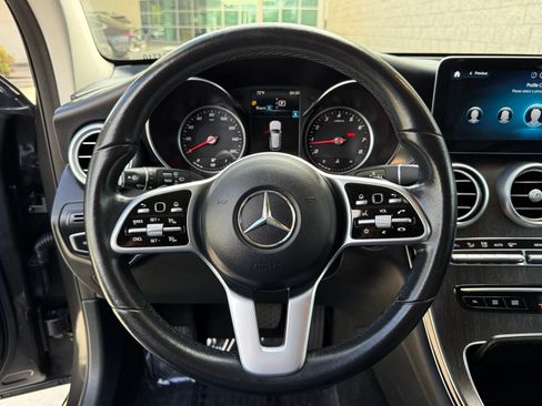 Used 2021 Mercedes-Benz GLC 300 image 23