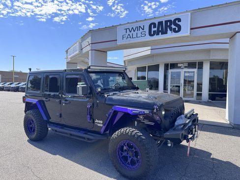 Used 2020 Jeep Wrangler Unlimited Sport S AWD/4WD image 2