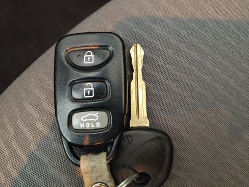 Used 2016 Hyundai Elantra SE w/ Option Group 02 FWD image 32