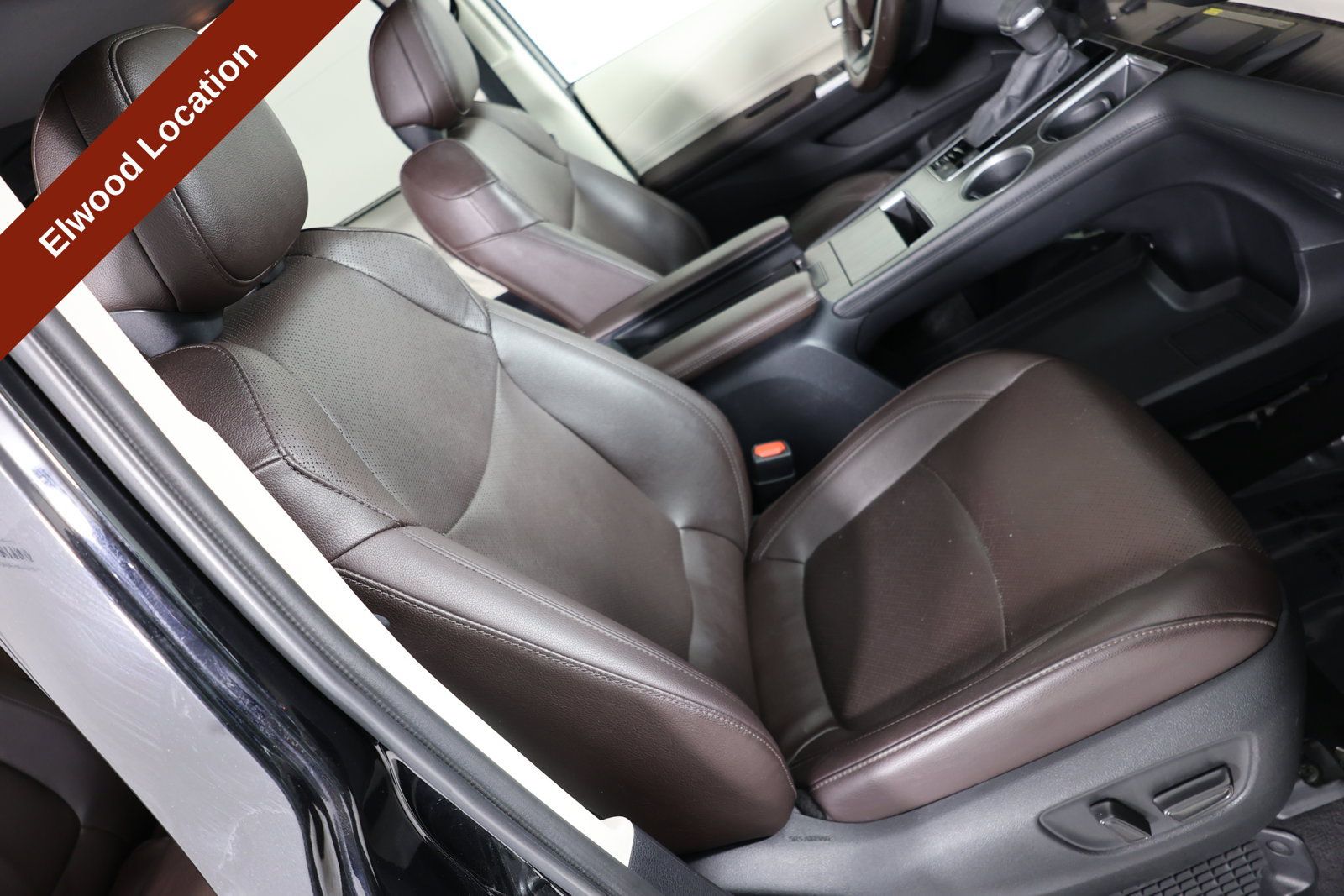 Used 2023 Toyota Sienna Platinum w/ Protection Package (TMS) AWD/4WD image 40