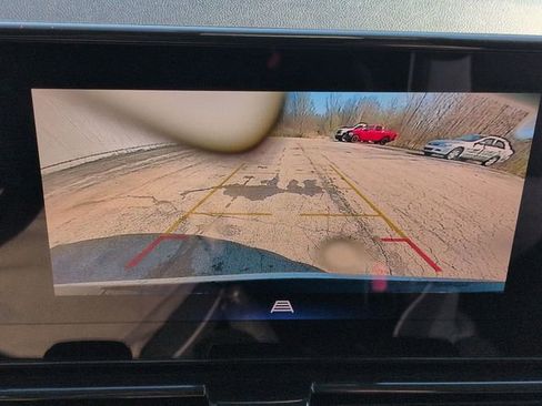 Used 2024 Chevrolet TrailBlazer LT w/ LT Cold Weather Package image 17