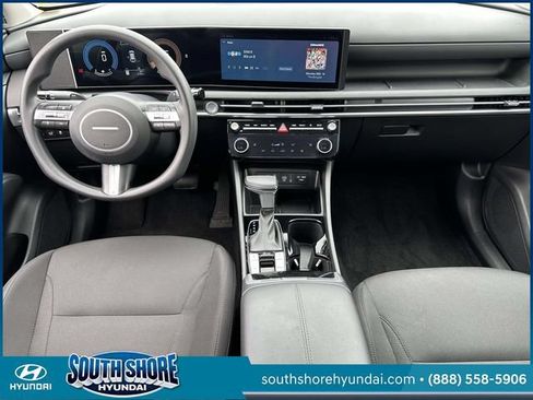 Certified 2025 Hyundai Tucson SEL AWD/4WD image 16
