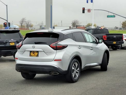 Used 2023 Nissan Murano SV image 4