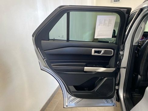 Certified 2021 Ford Explorer XLT w/ Equipment Group 202A image 10