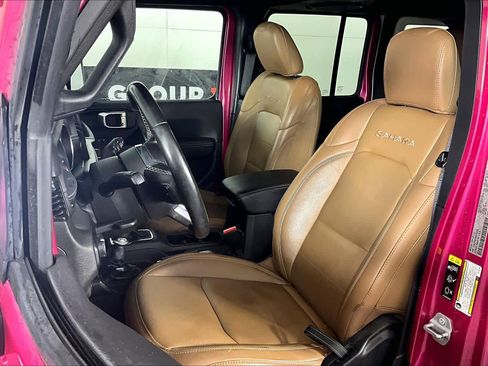 Used 2022 Jeep Wrangler Unlimited Sahara w/ Cold Weather Group image 8