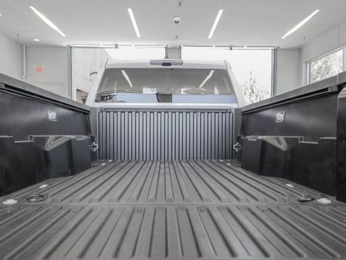 Used 2025 Toyota Tacoma PreRunner RWD image 29