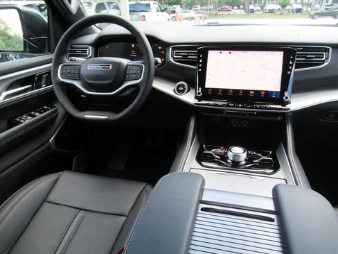 New 2026 Jeep Grand Wagoneer Limited AWD/4WD image 14