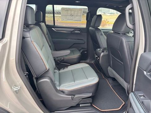 New 2026 GMC Acadia AT4 w/ Luxury Package image 29