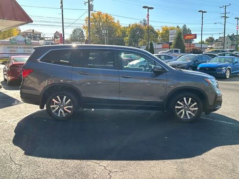 Used 2021 Honda Pilot EX image 8