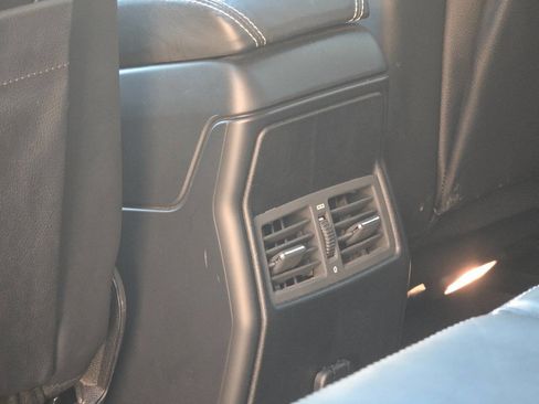 Used 2013 Mercedes-Benz G 63 AMG 4MATIC image 90