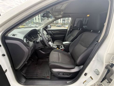 Used 2019 Nissan Rogue SV AWD/4WD image 17