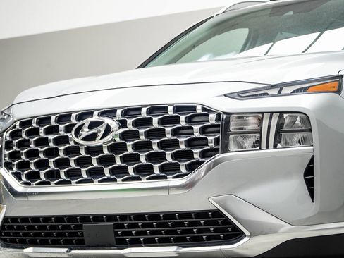 Used 2022 Hyundai Santa Fe SEL w/ Convenience + Premium Package image 2