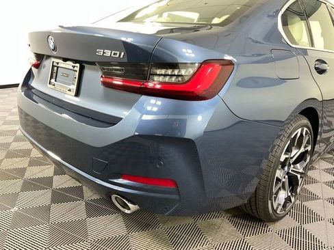 Certified 2025 BMW 330i xDrive Sedan w/ Premium Package AWD/4WD image 6