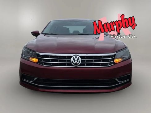 Used 2018 Volkswagen Passat 2.0T SE FWD image 4