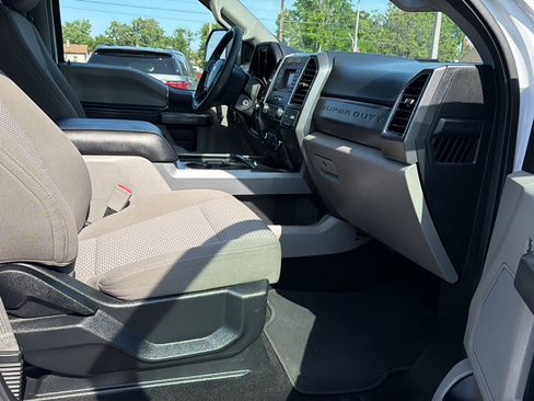 Used 2019 Ford F250 XLT w/ XLT Value Package AWD/4WD image 11