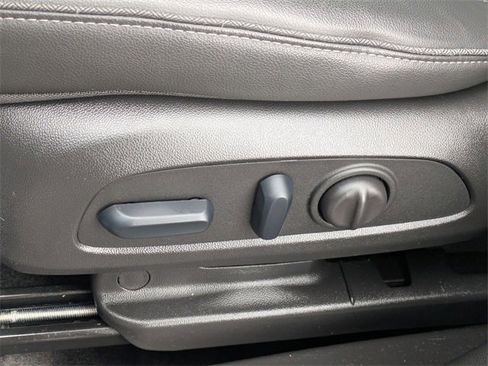 Used 2023 Buick Encore GX Essence w/ Experience Buick Package image 27