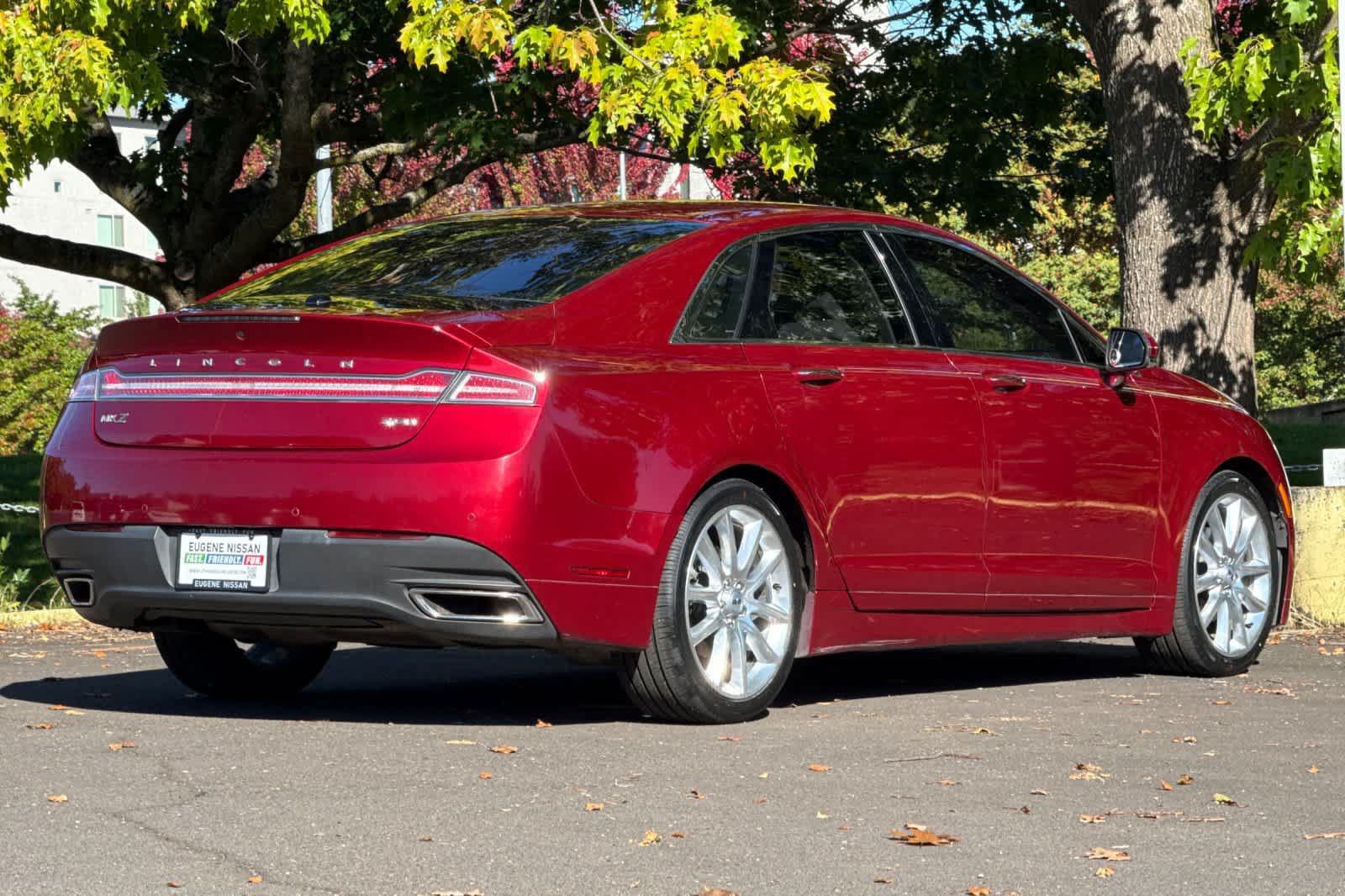 Used 2016 Lincoln MKZ Hybrid w/ Equipment Group 600A Reserve FWD image 2